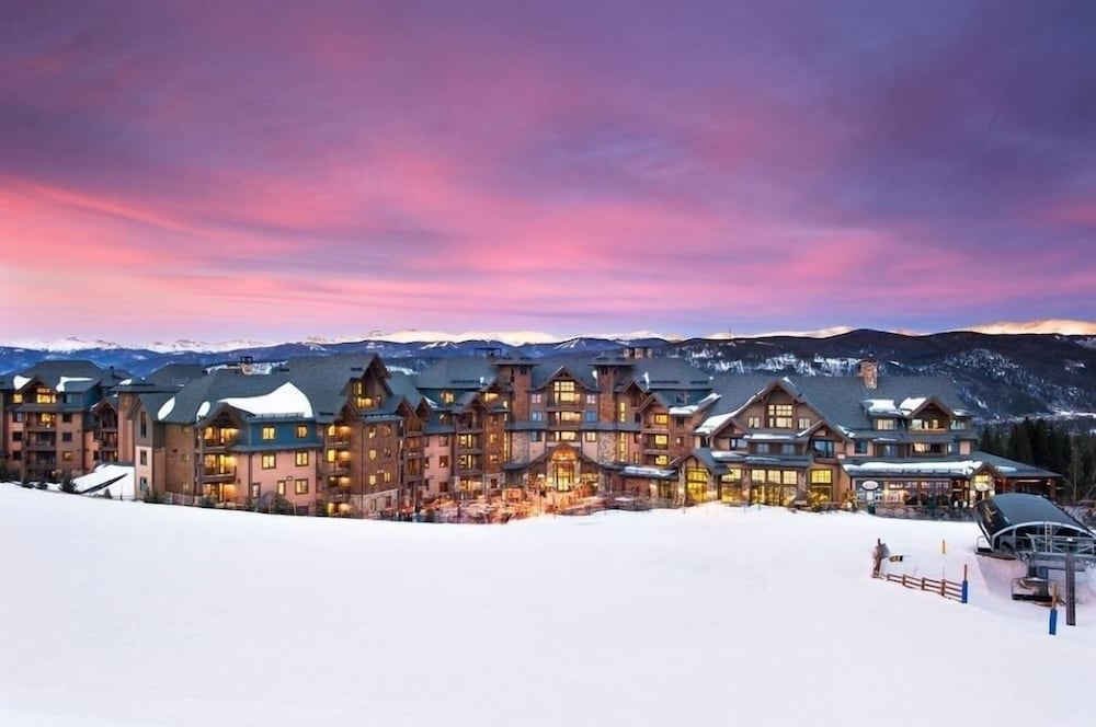 Grand Lodge On Peak 7 4 Bedroom Condo by RedAwning