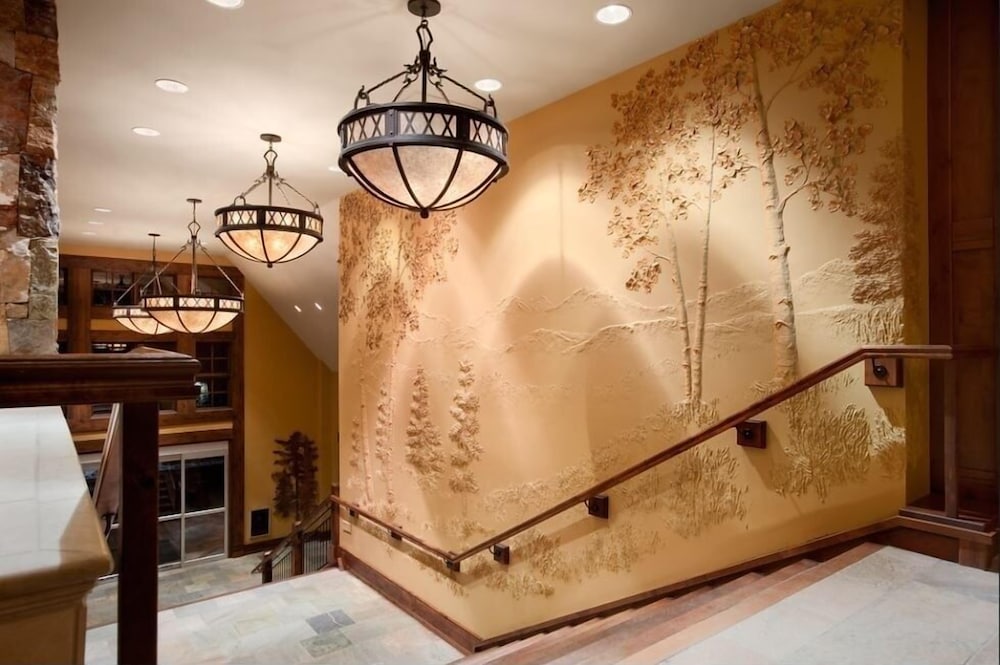Grand Lodge On Peak 7 4 Bedroom Condo by RedAwning