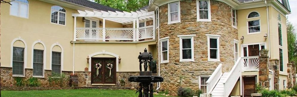 Stone Manor Boutique Inn - Property Image 32