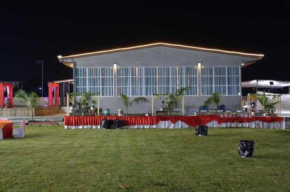 Svasti Resort