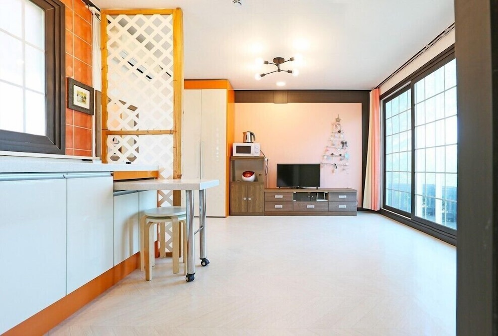 Ganghwa Iris Pension view 4