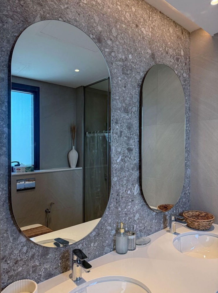 Luxury townhouse in Al Danah Bay