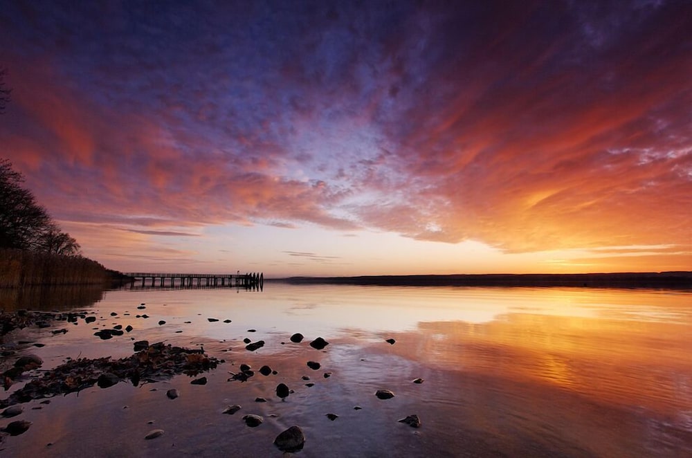 Berlin Vacations - Hotel Seehof Herrsching - Property Image 1