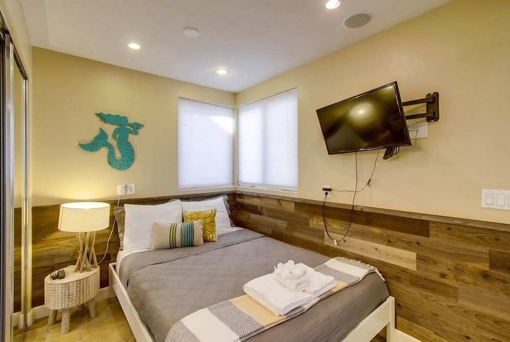 Ocean Breeze 1 & 2