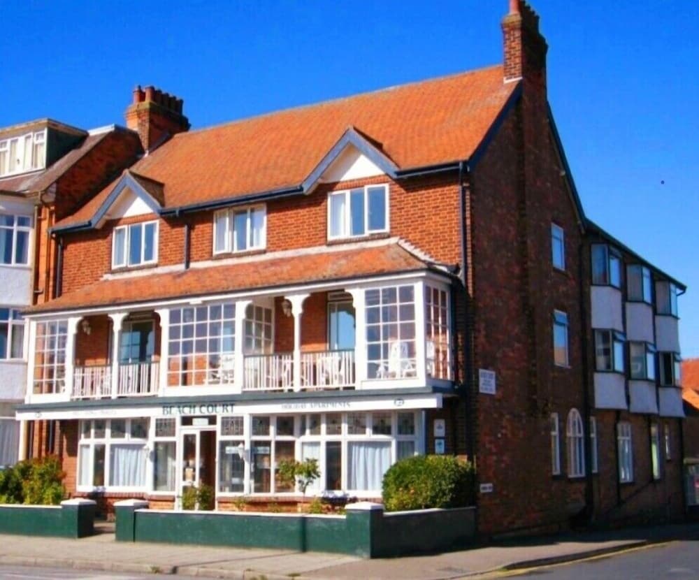 Skegness Vacations - Beach Court Holiday Apartments - Property Image 1