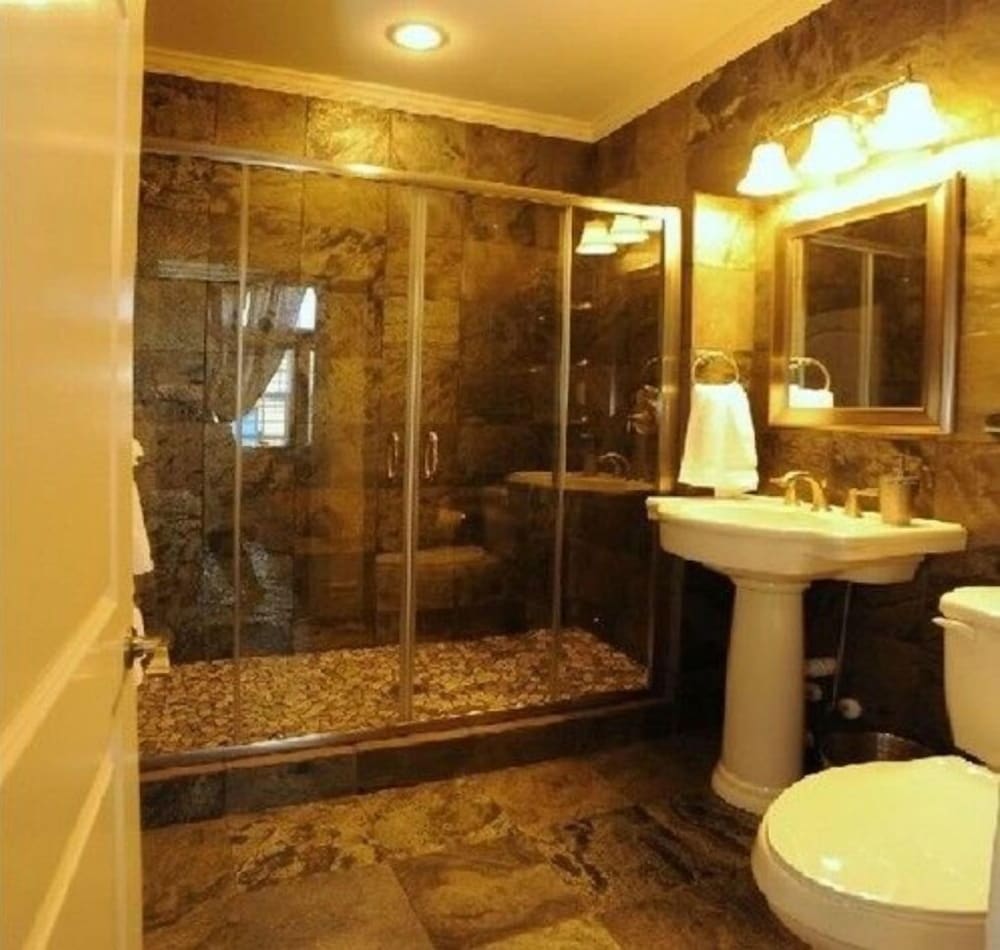 Photo 47