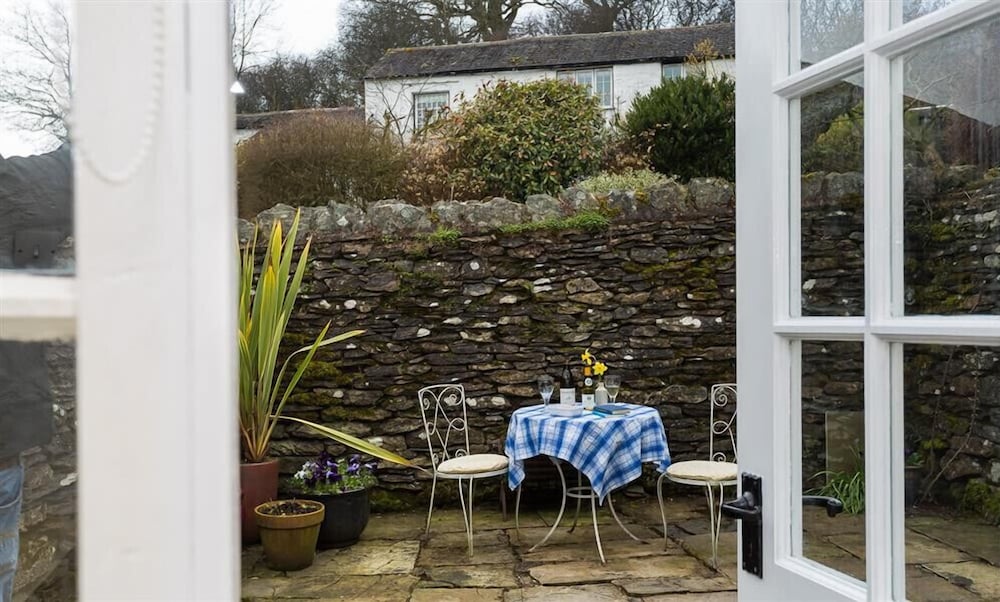 Camellia Cottage