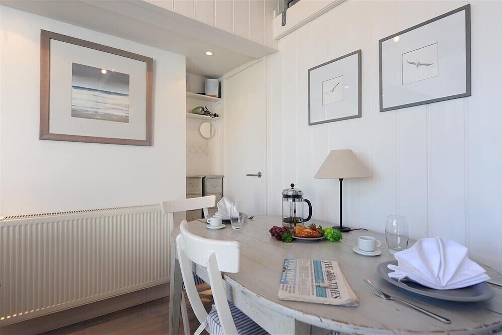 Little West Hill Studio