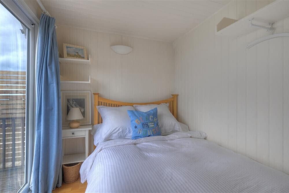 8 Bowling Green Chalets
