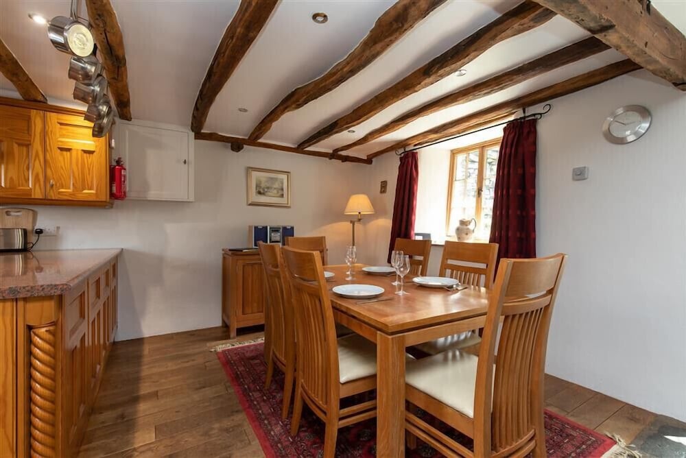 Lowfold Cottage