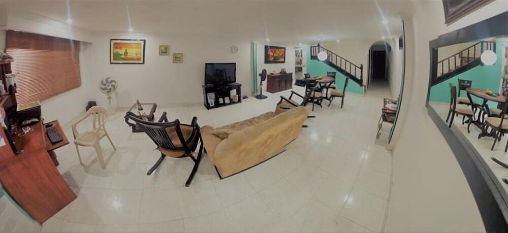 Taminaka Hostel