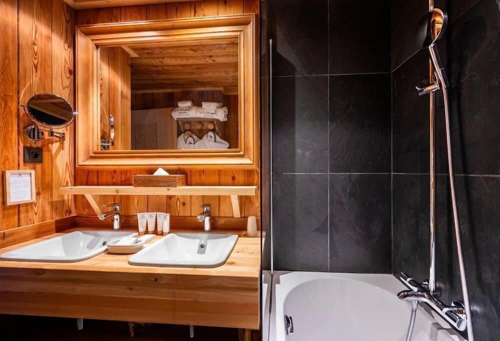 Huez Vacations - Hotel Au Chamois d'Or by Les Etincelles - Property Image 15