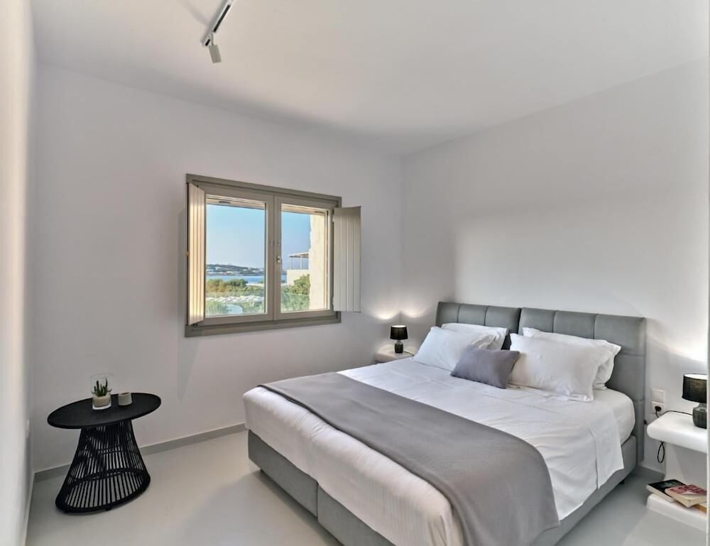 Empire Luxury Villas