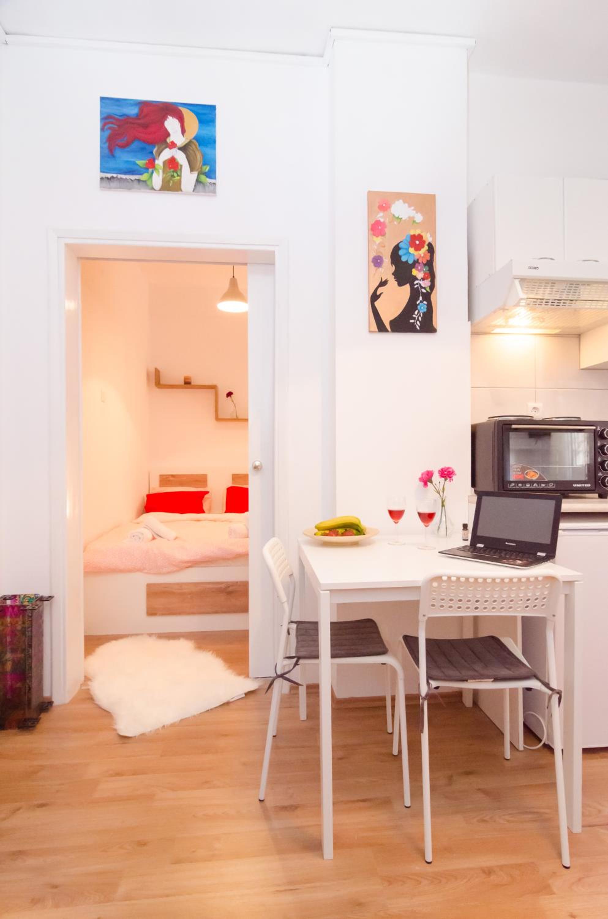 Aristotelous street small apartment view 3