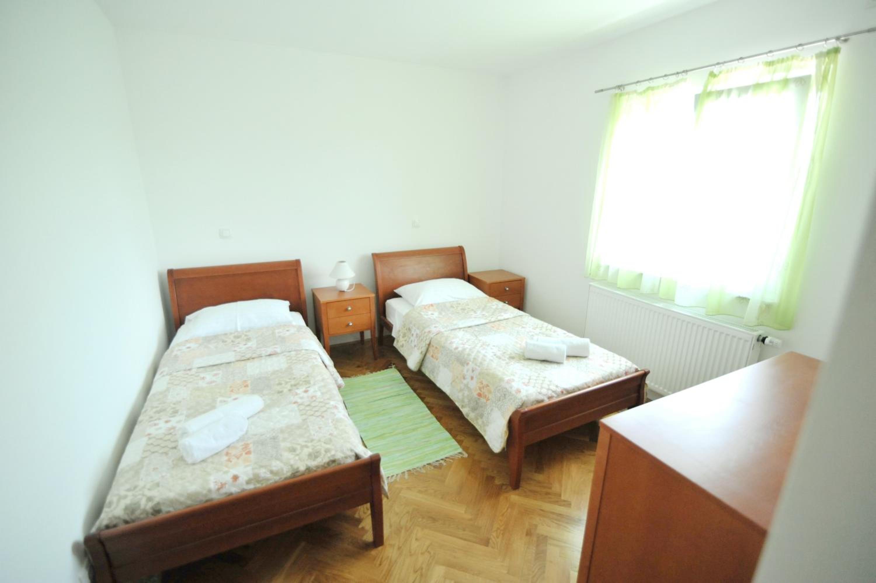 Photo 50