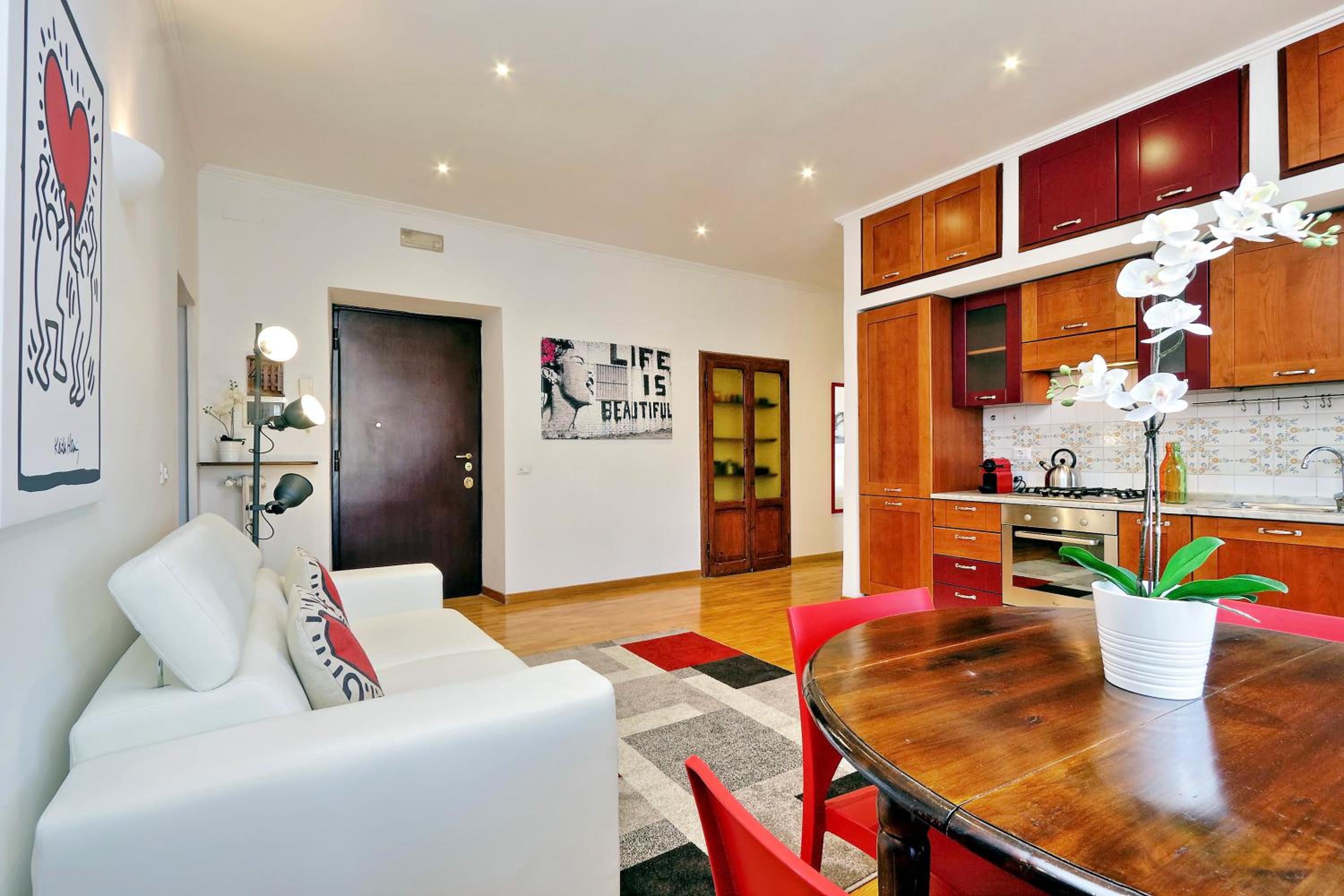 Cozy Leone - My Extra Home