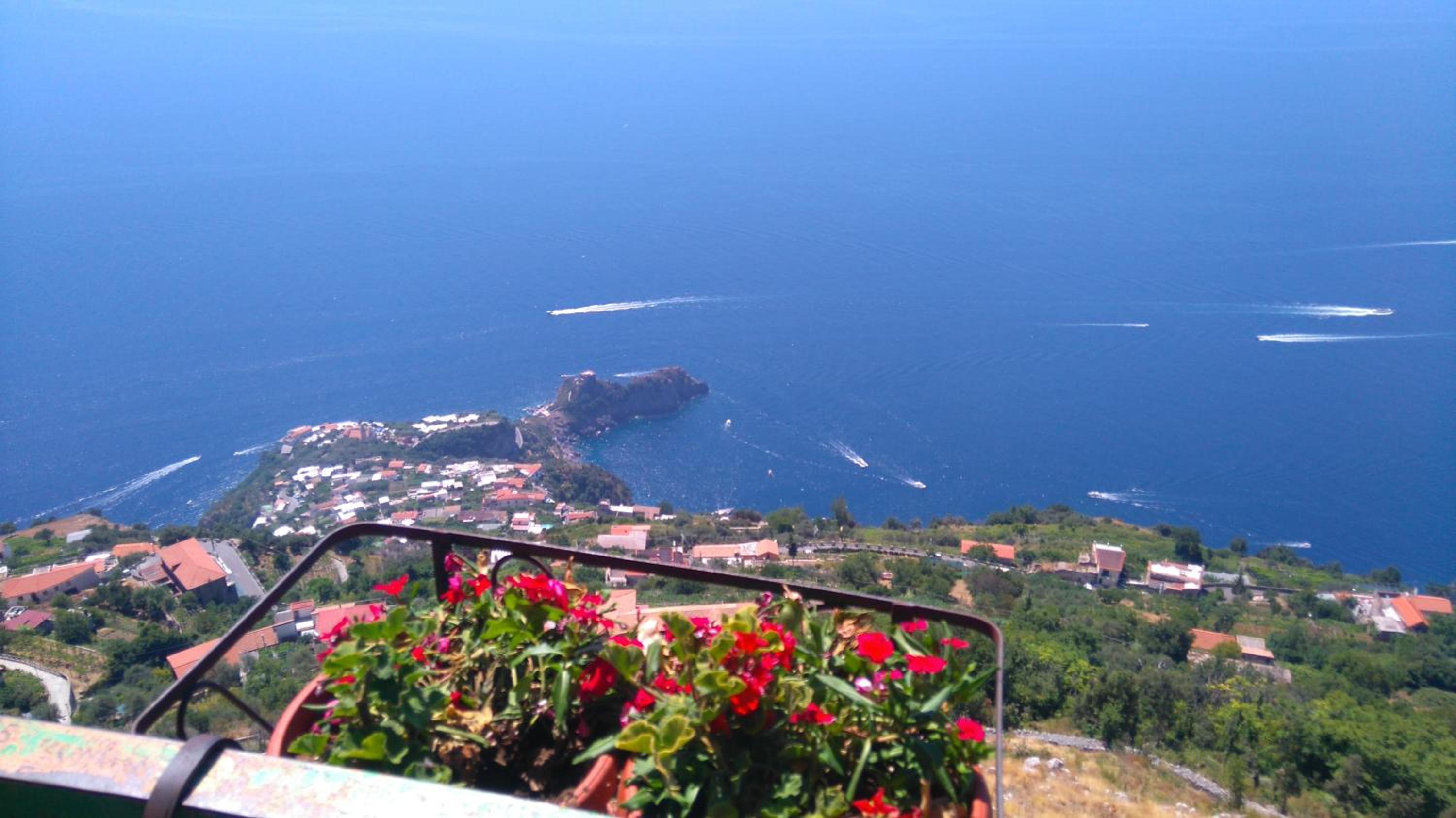 Short Stay Rentals Amalfi Coast view 4