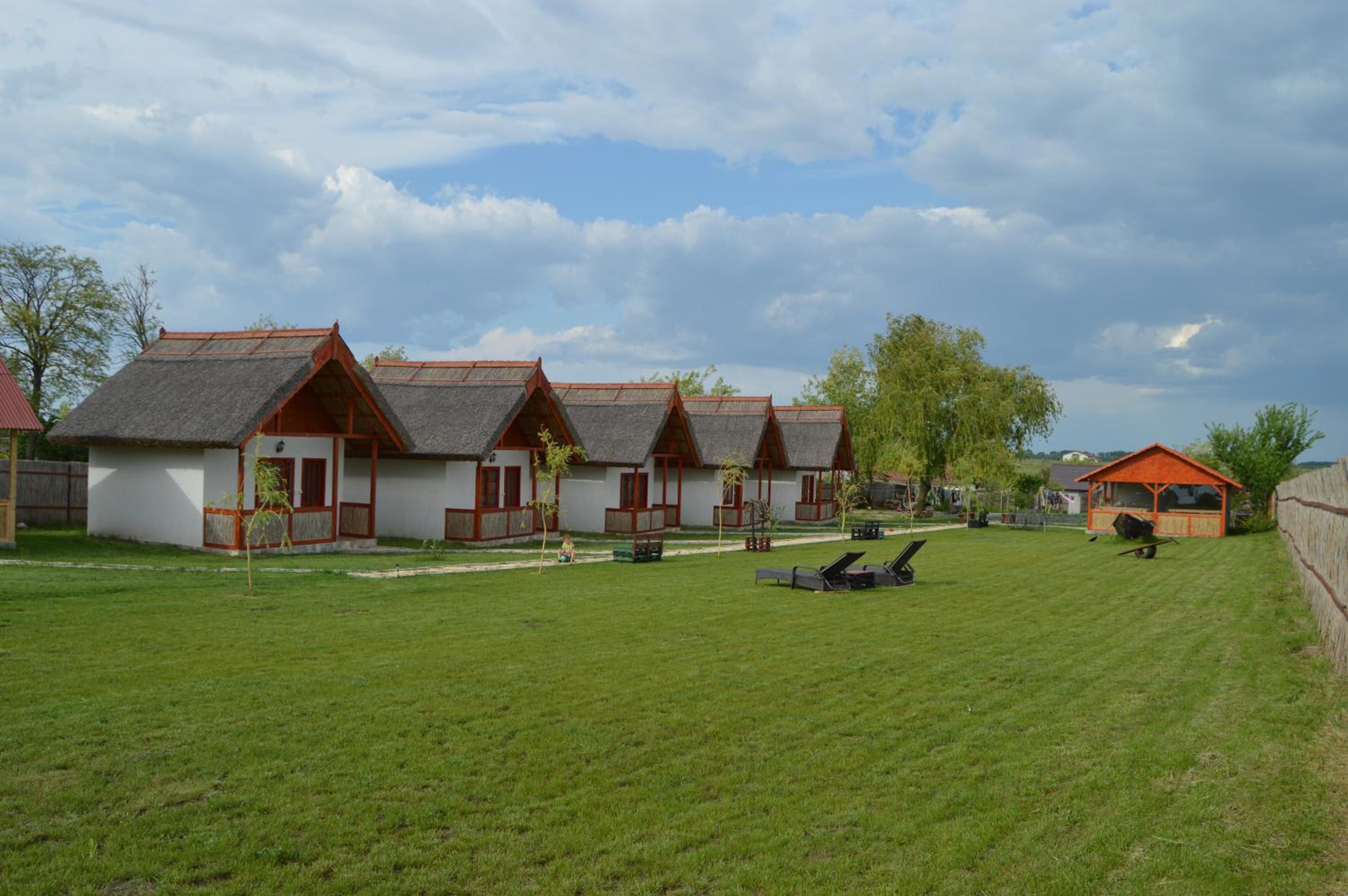 Photo 33