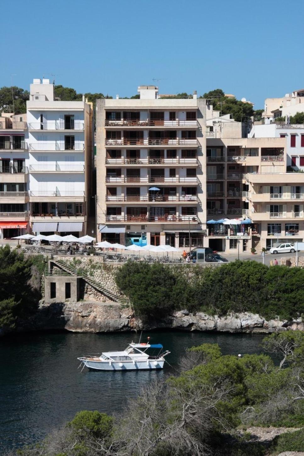 Apartamentos Llevant