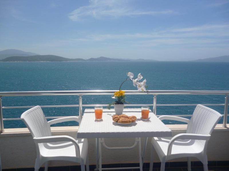 Beautifull Holiday Apartment Larisa