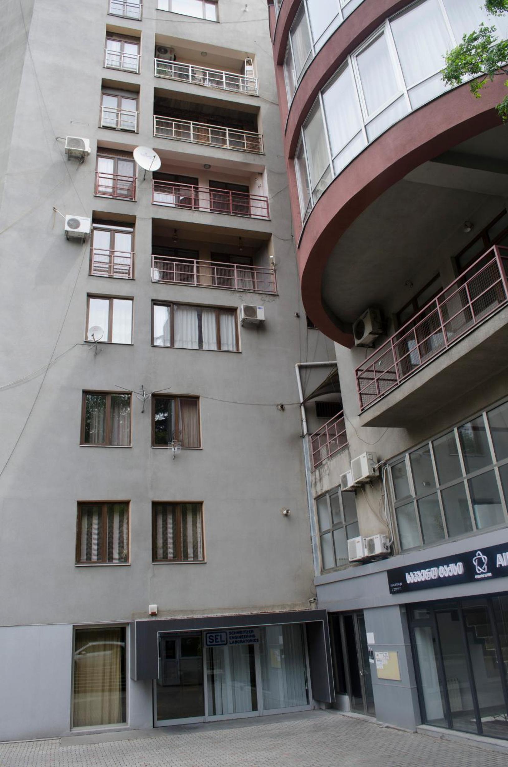 Photo 11