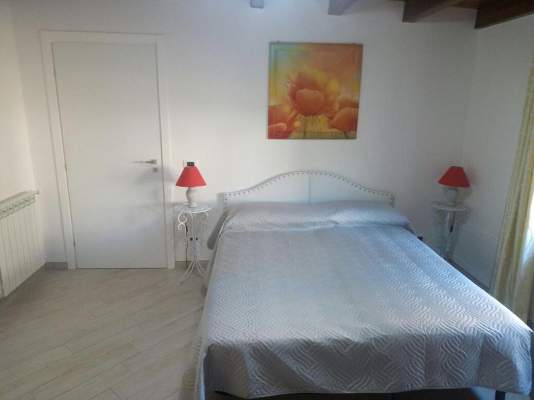 Le Ninfee en San Leone