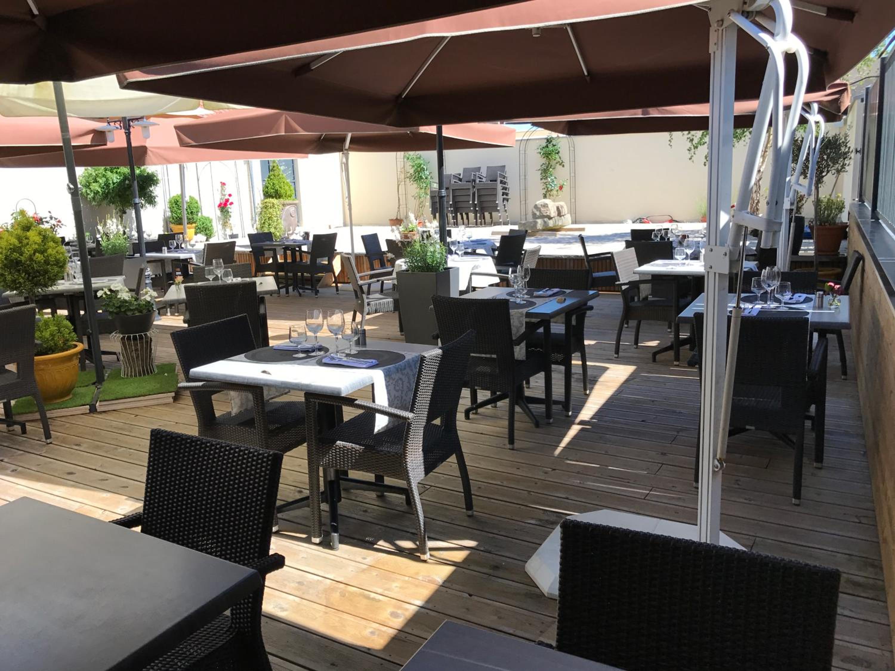 restaurant