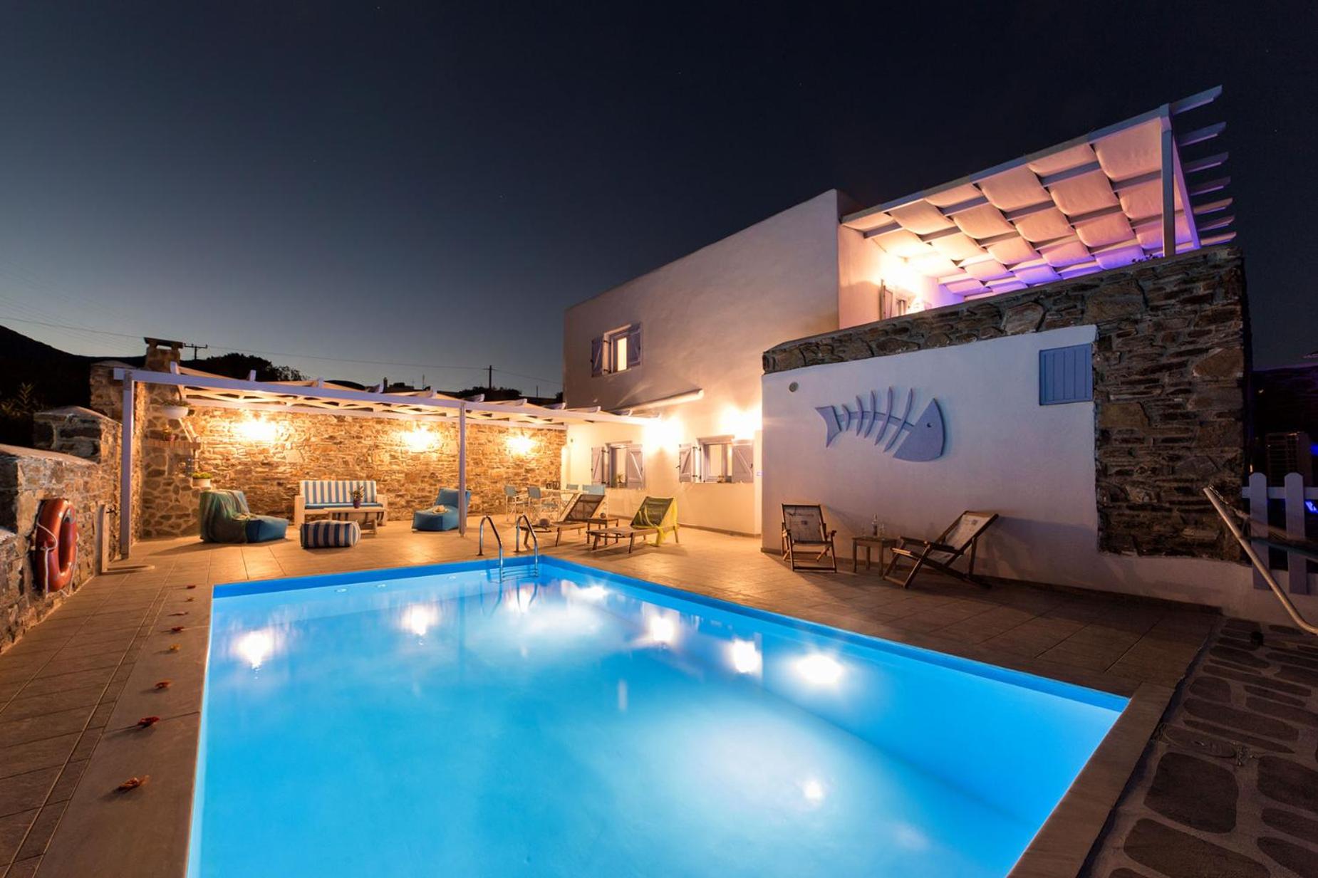 Hotel Crystal Villa I - Image 1