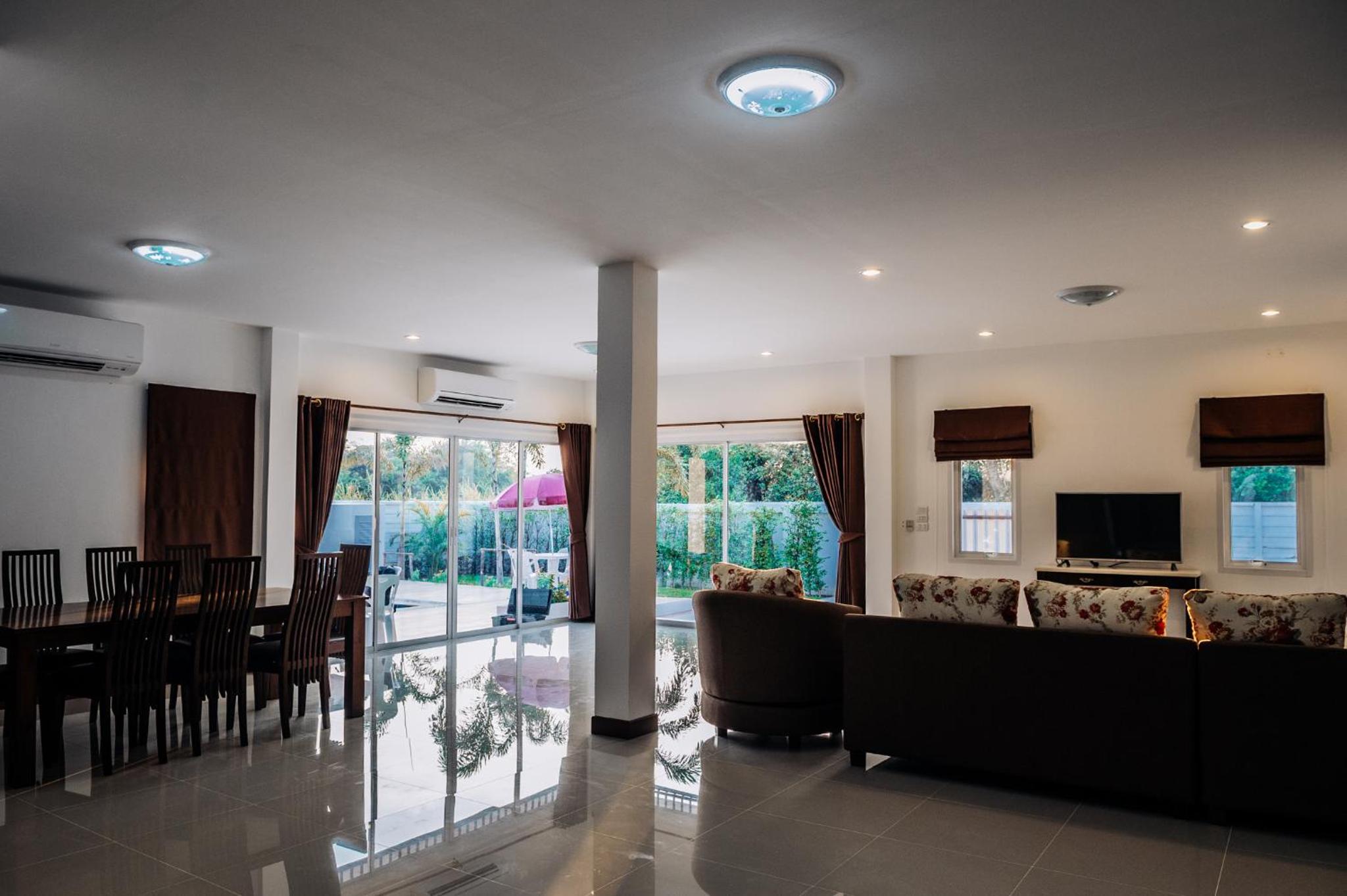 The Legacy Huahin Pool Villa