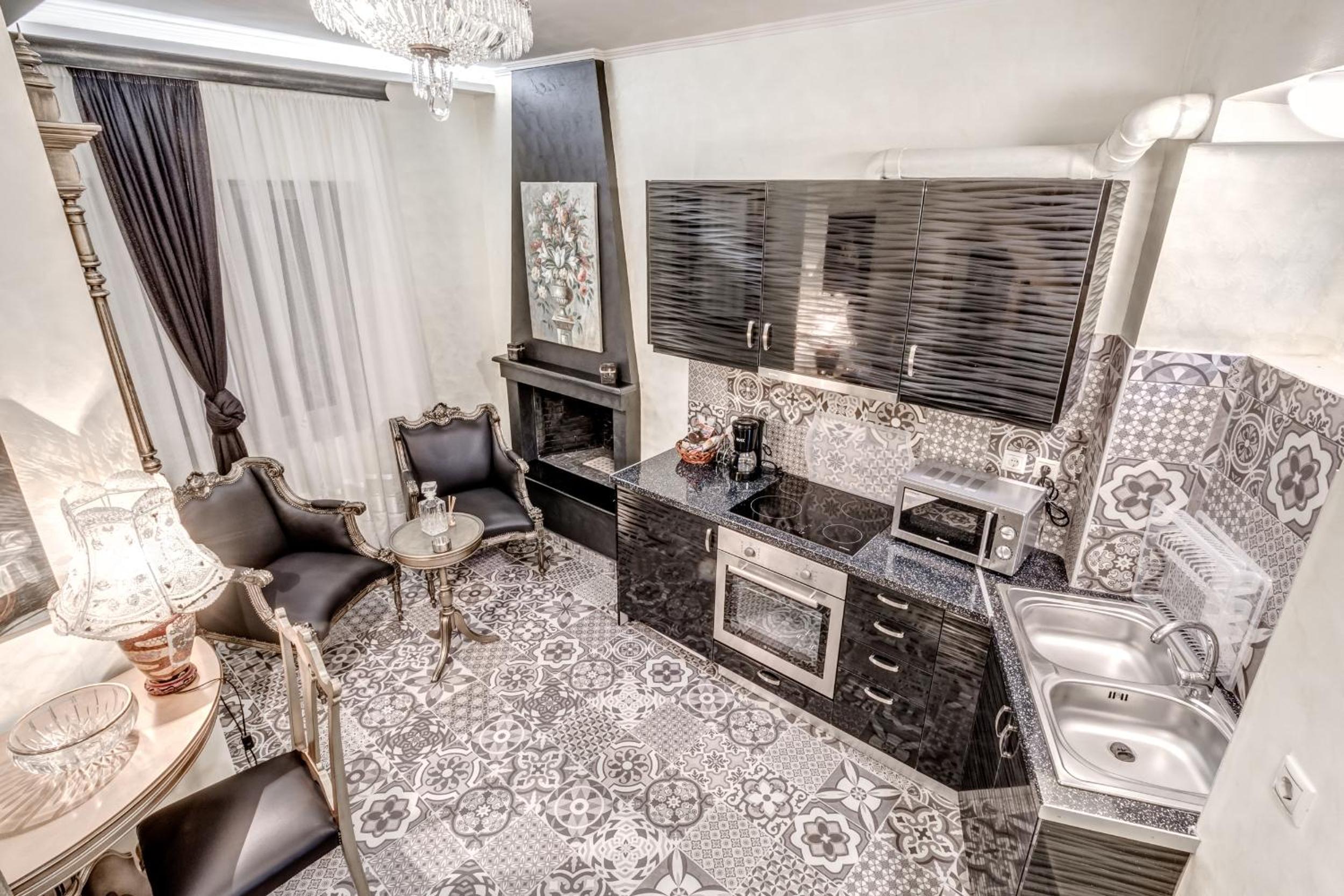 Anama Suite