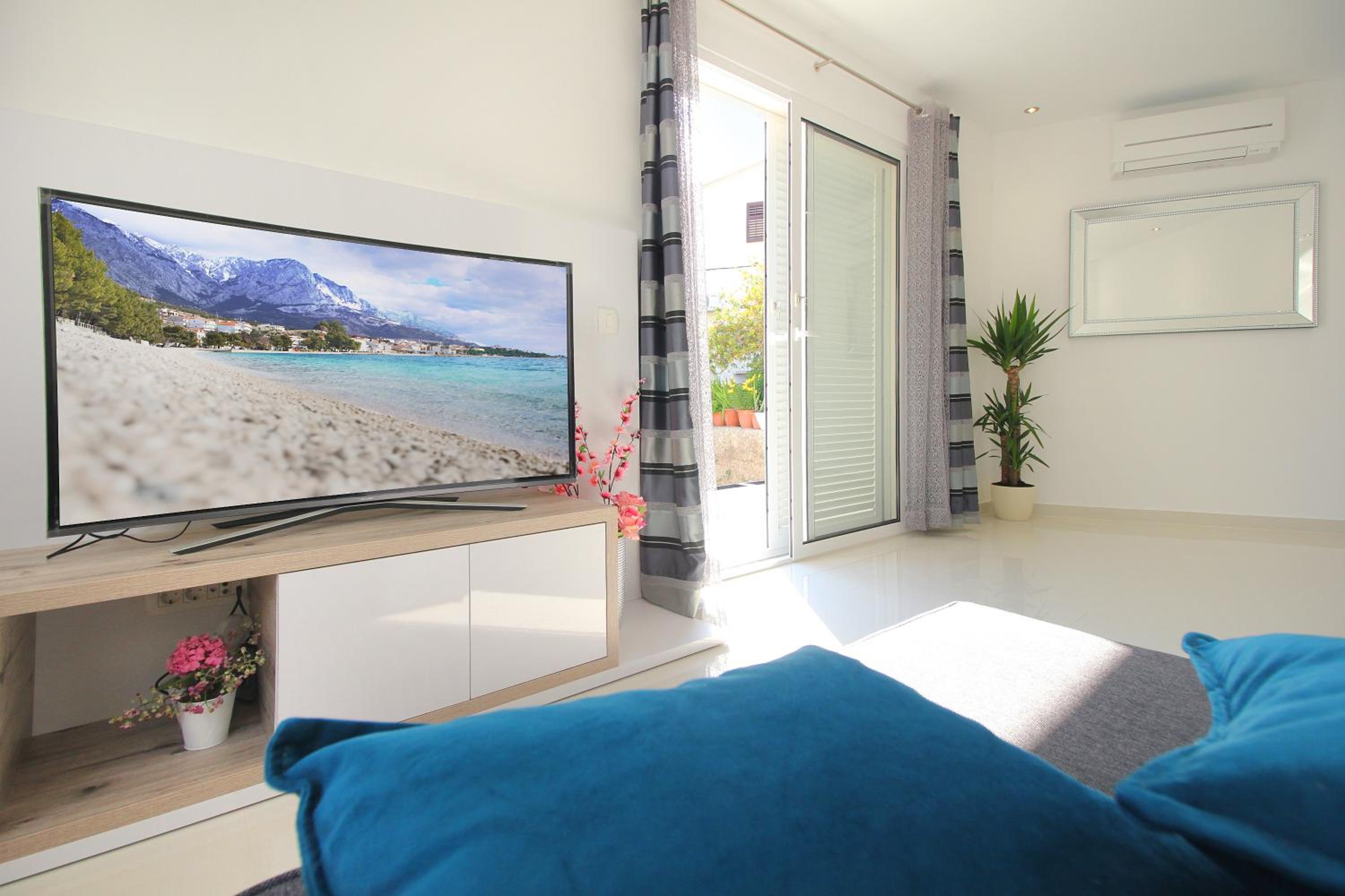 Villa Lile view 3