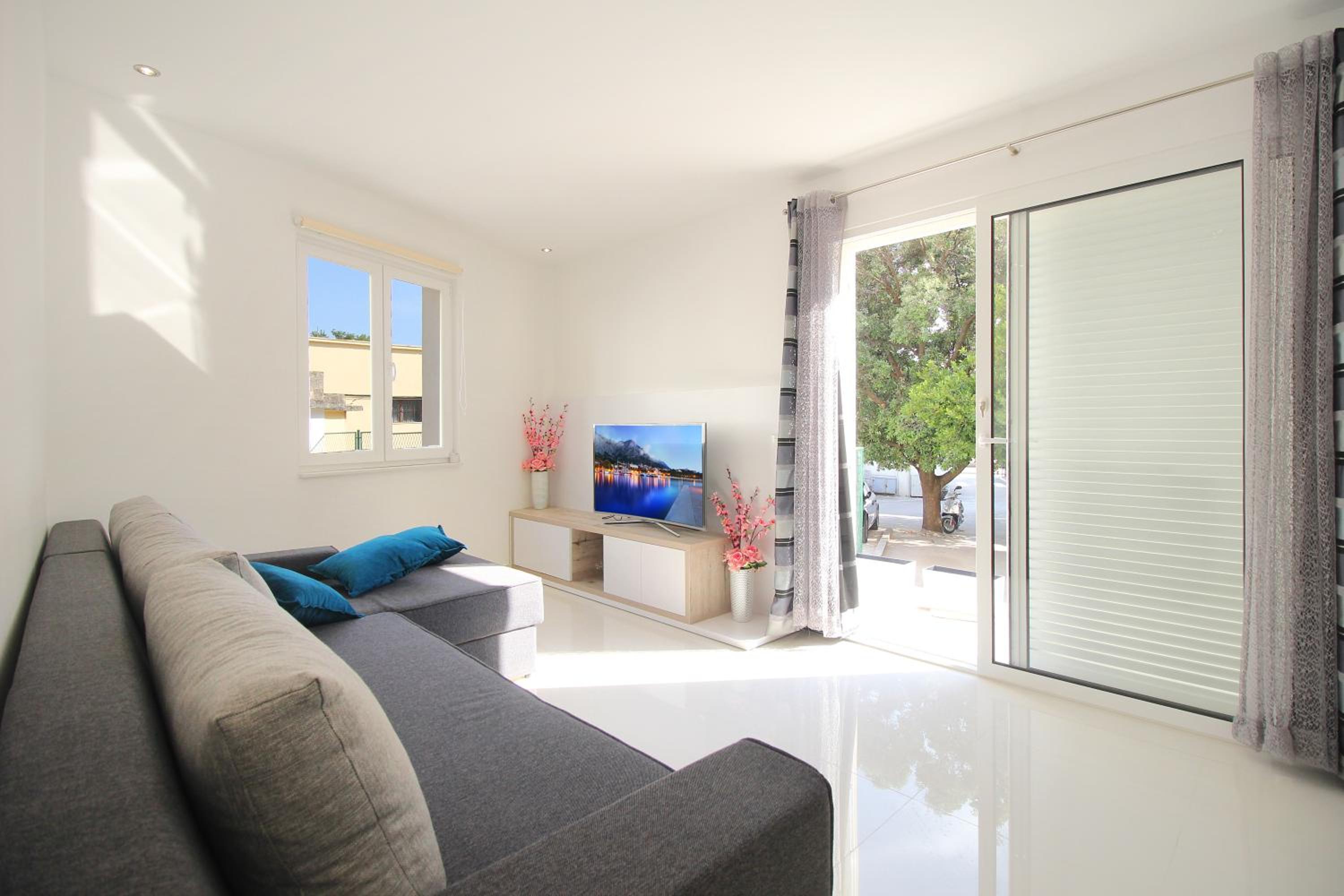 Villa Lile view 2