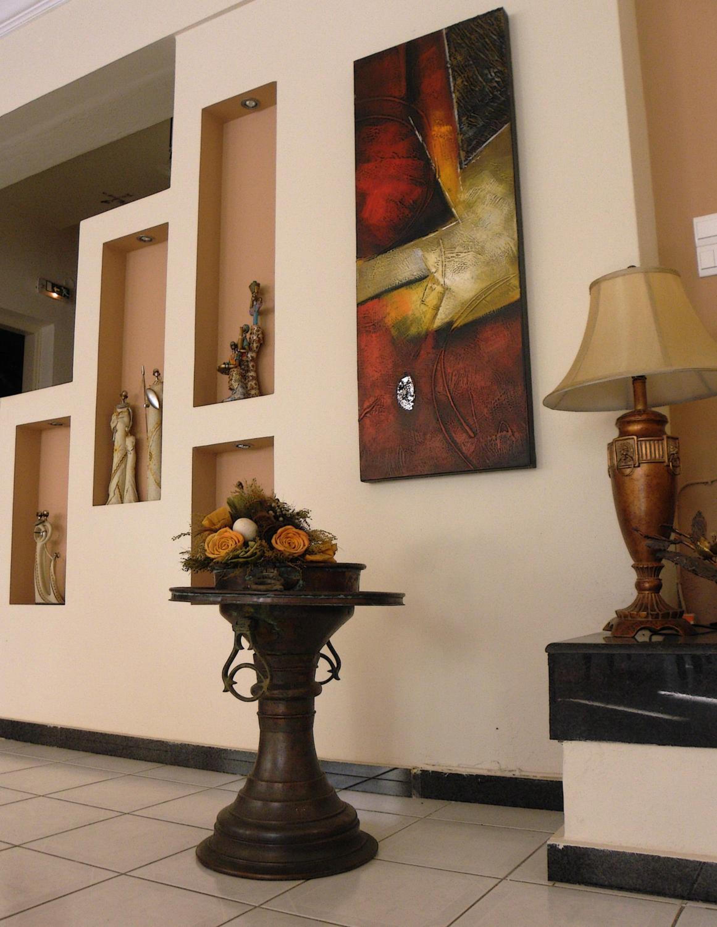 Lobby & Reception