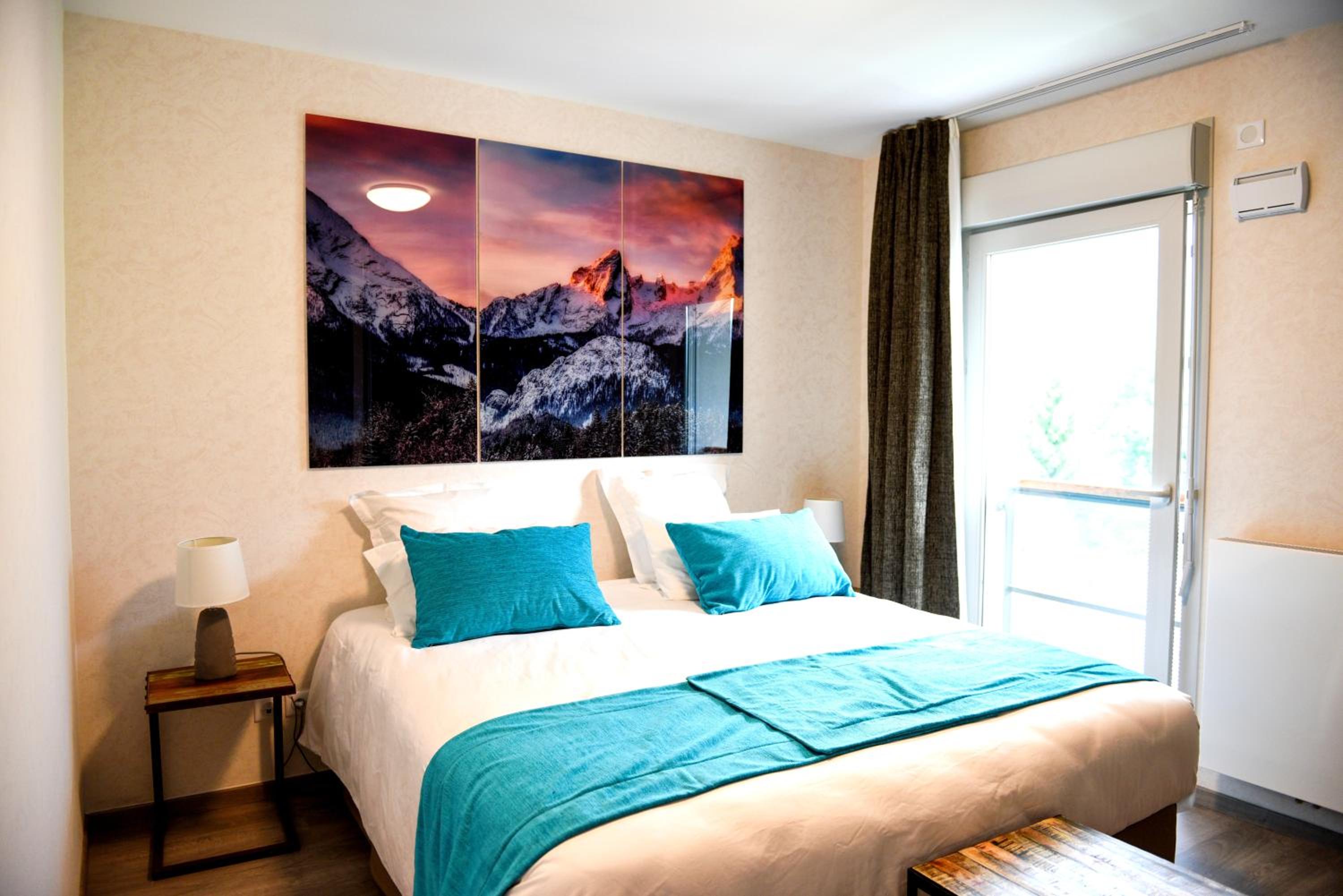 Appartement au pied du Mont-Blanc ! view 3