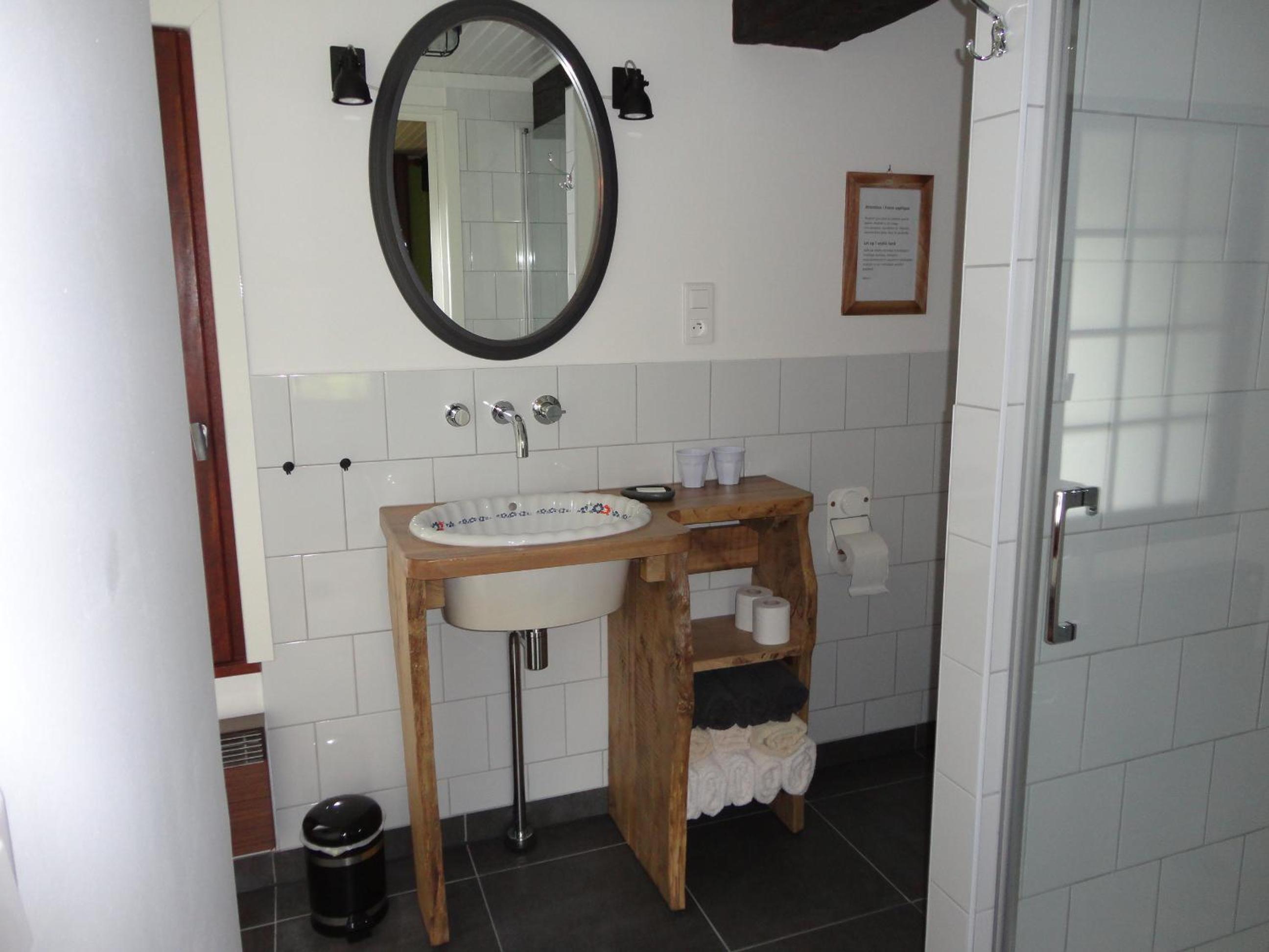 Photo 28