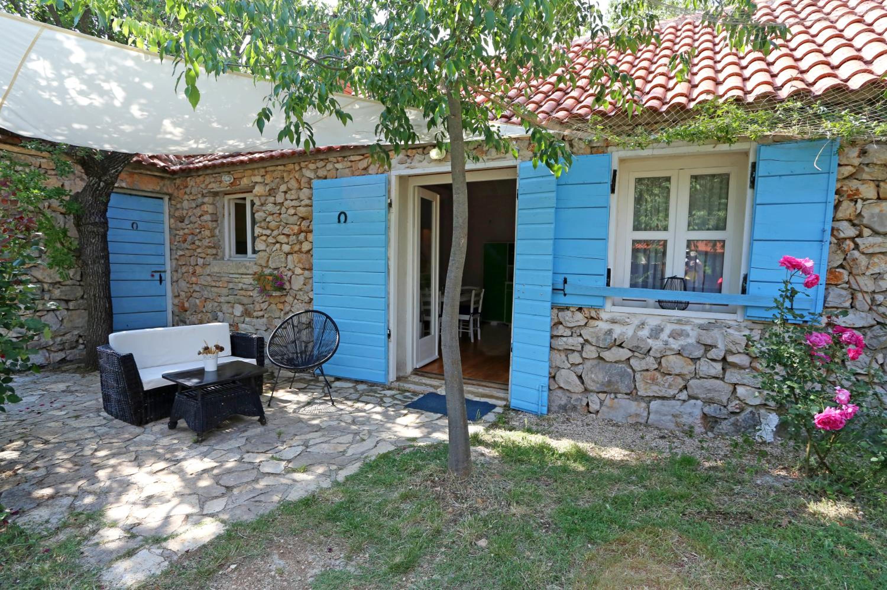 Photo 37