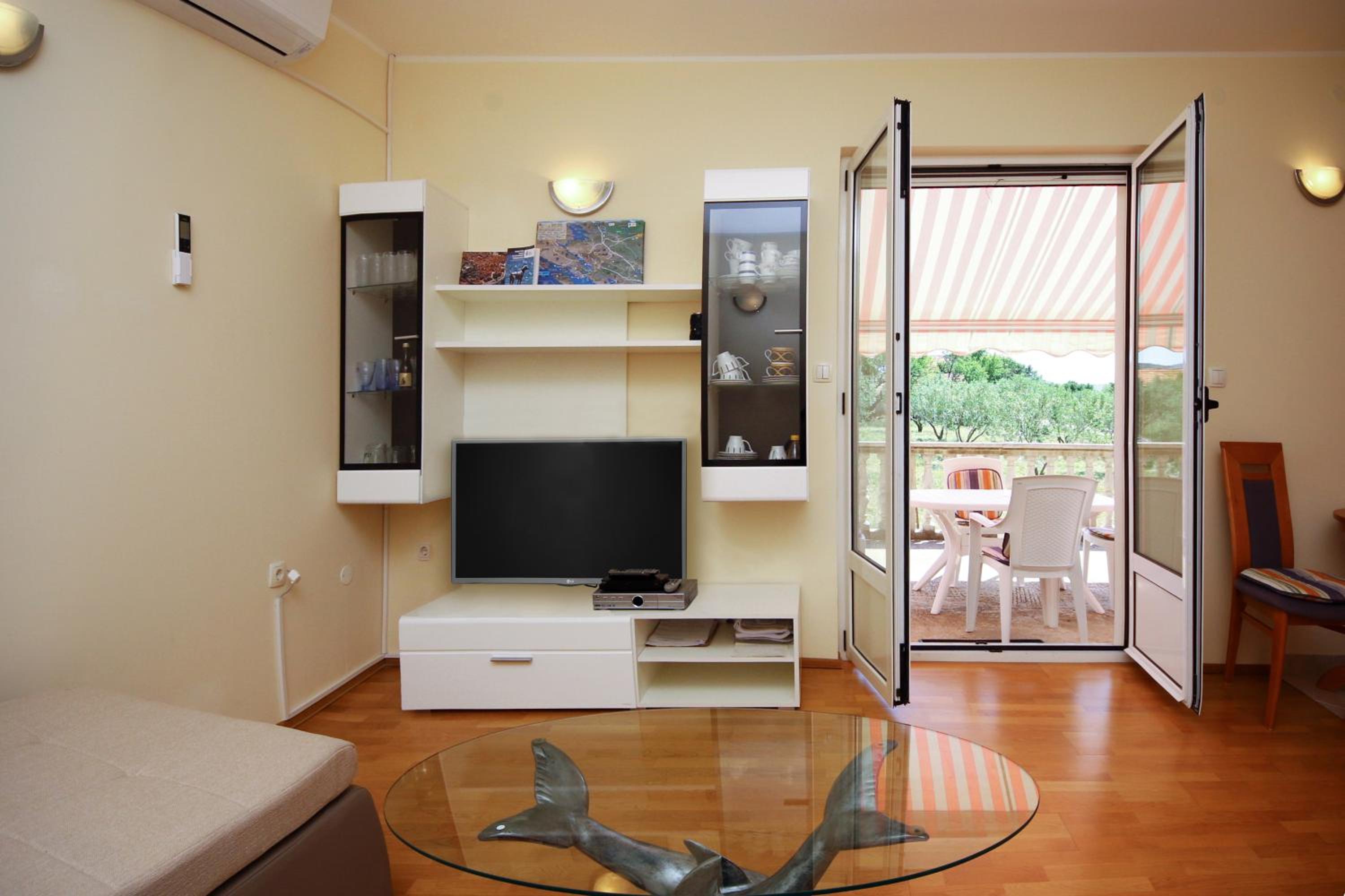 Apartment Mirni Kutak view 2