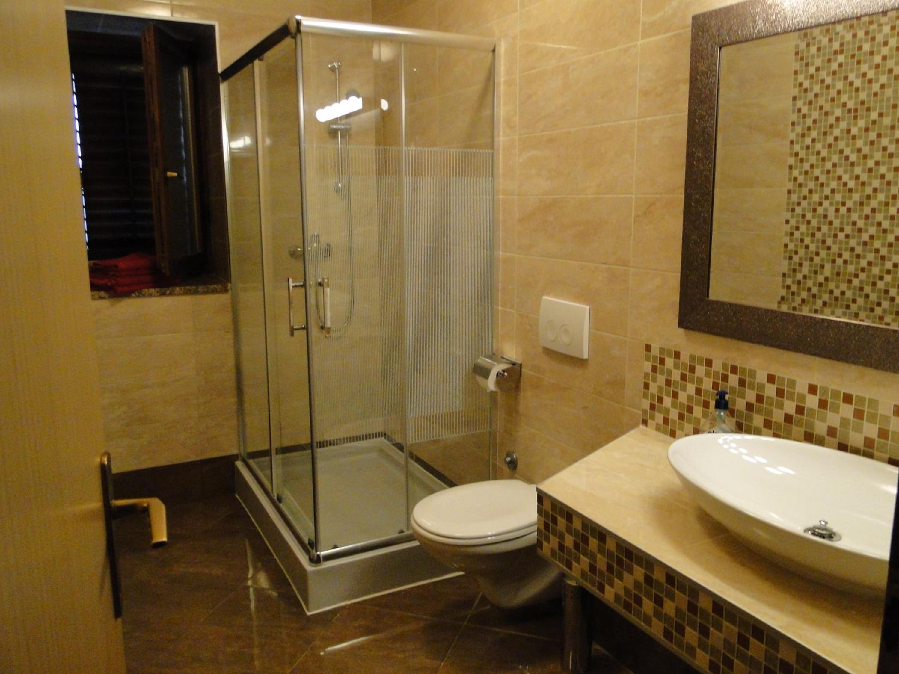 Photo 46