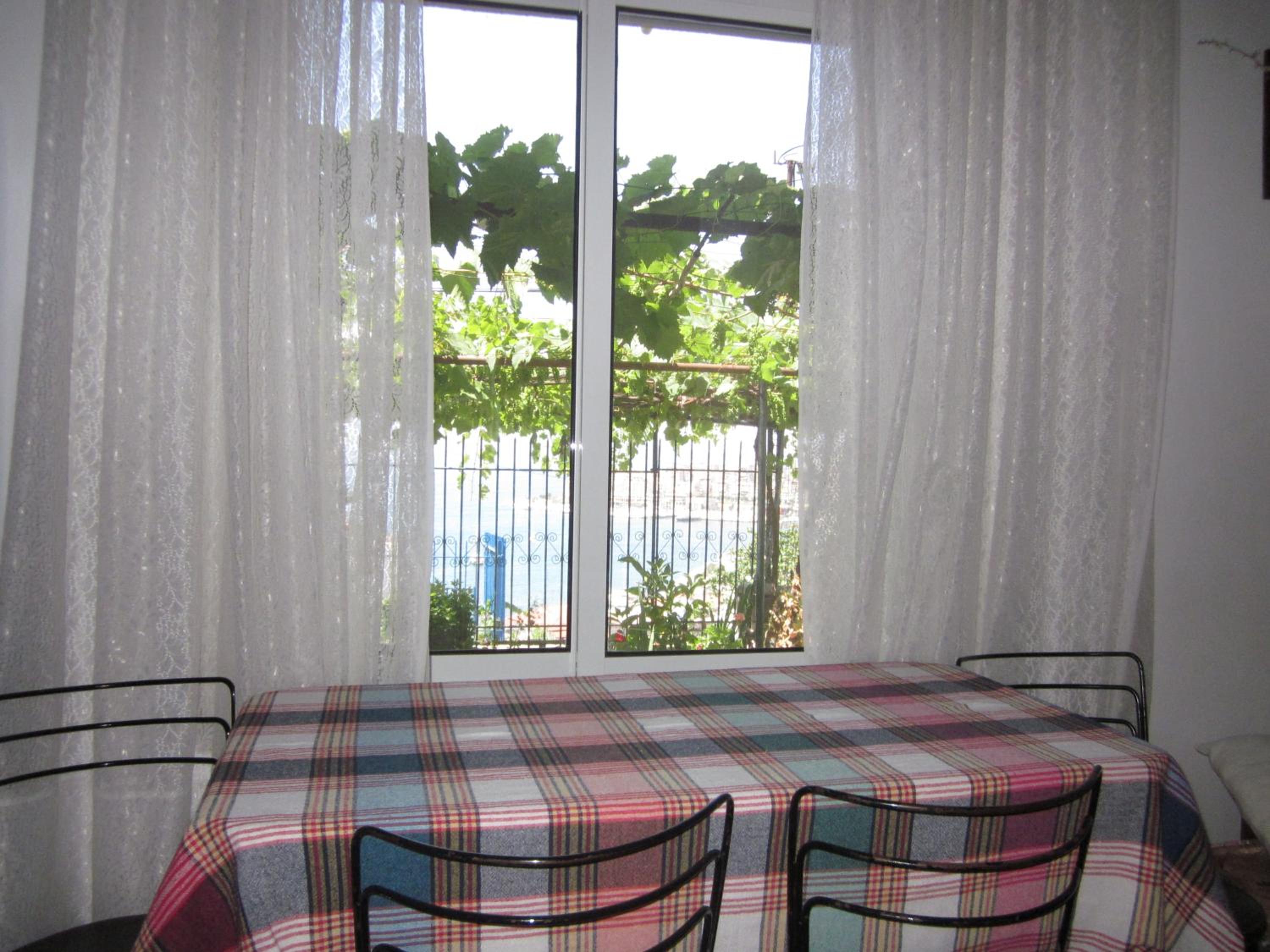 Guest House and Tavern Leo
