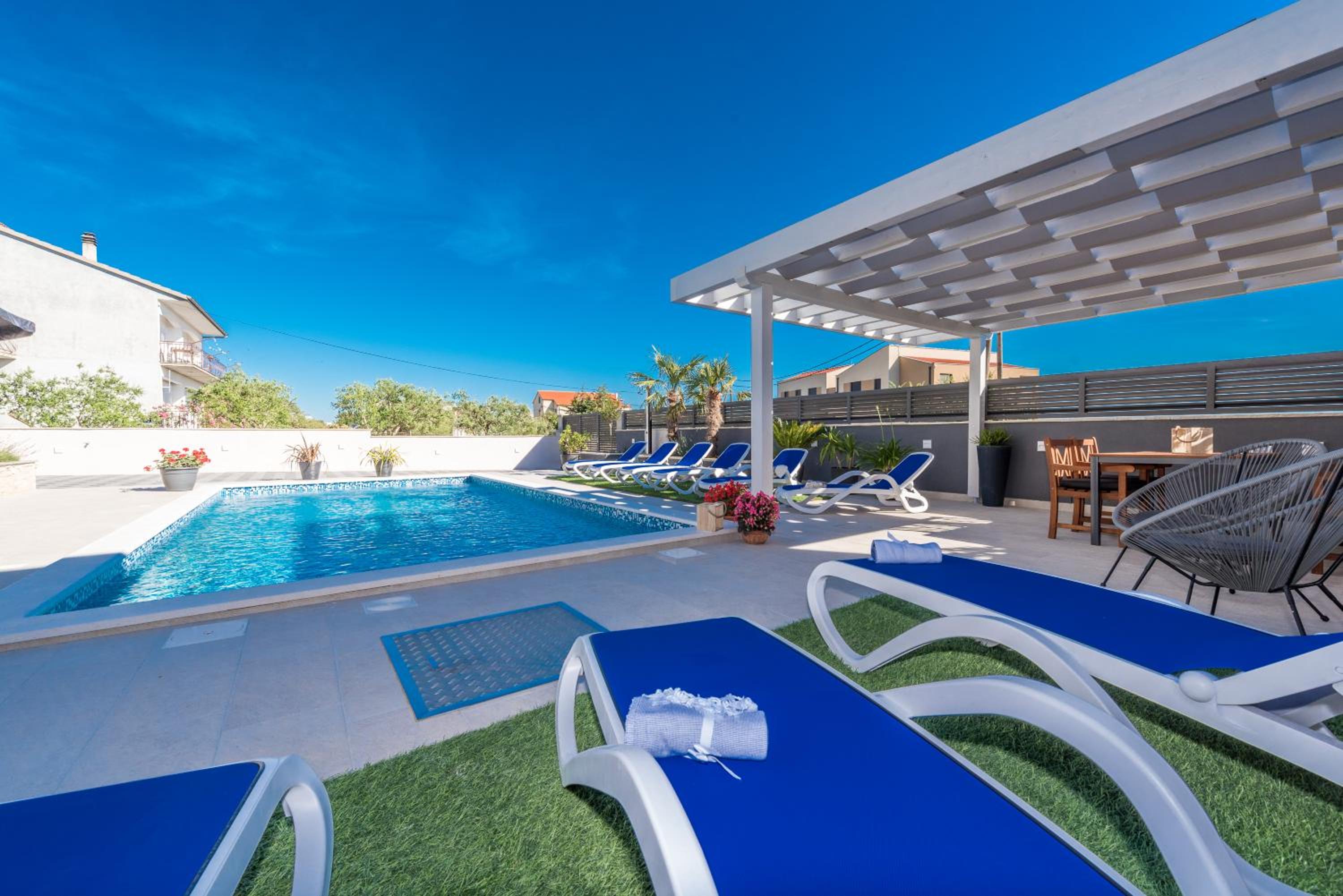 Luxury Home Polo view 5