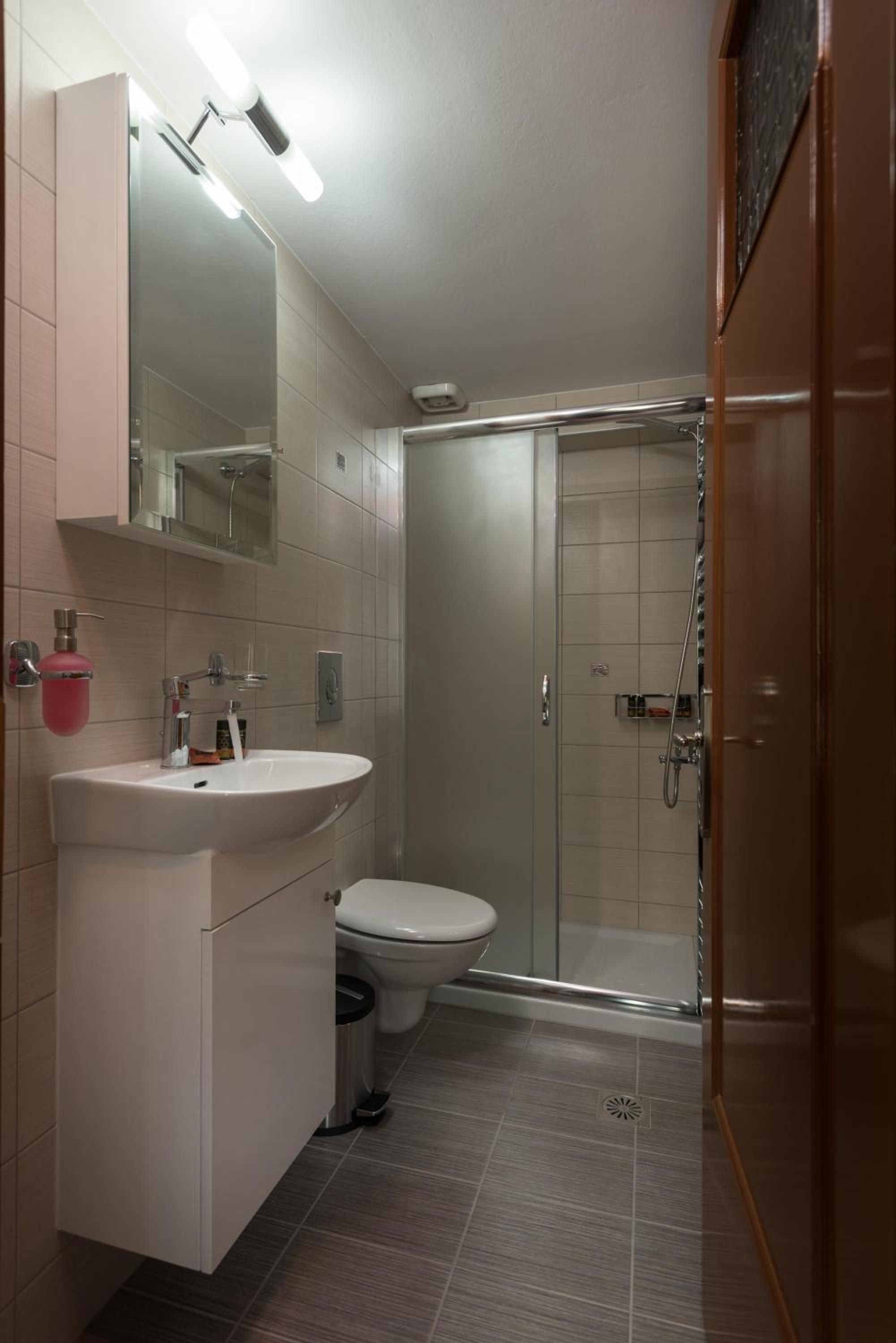 Kostas Homes