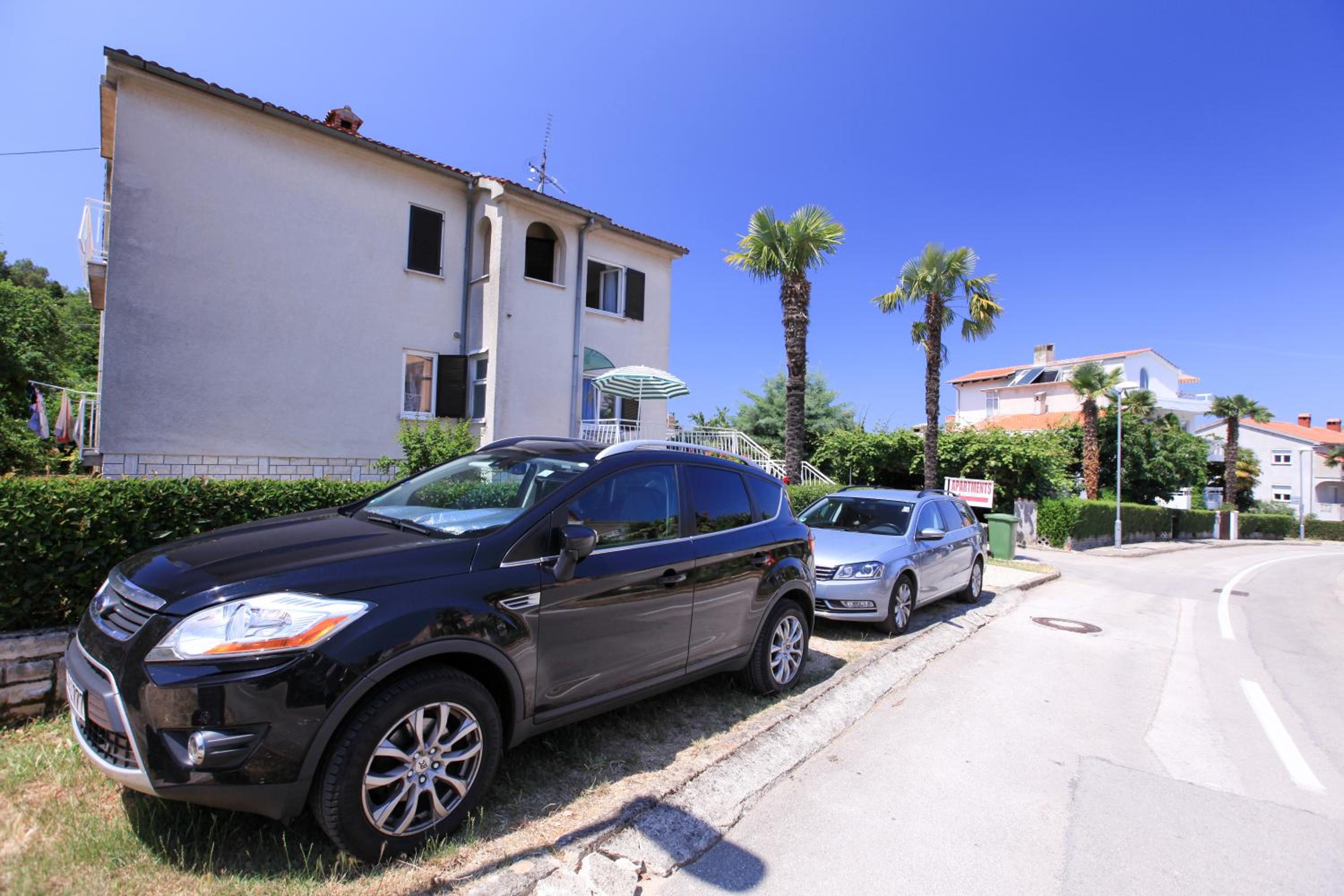 Apartments Laguna