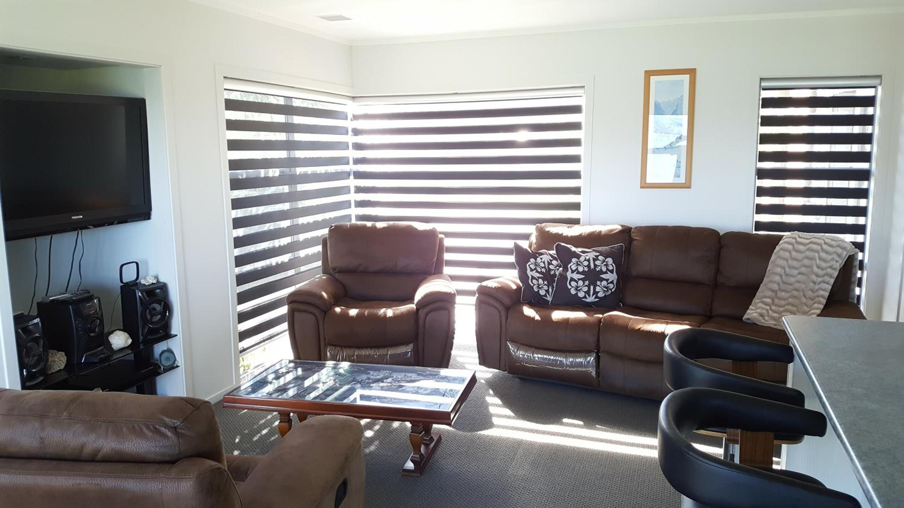 Athenree Waterside Accommodation view 4