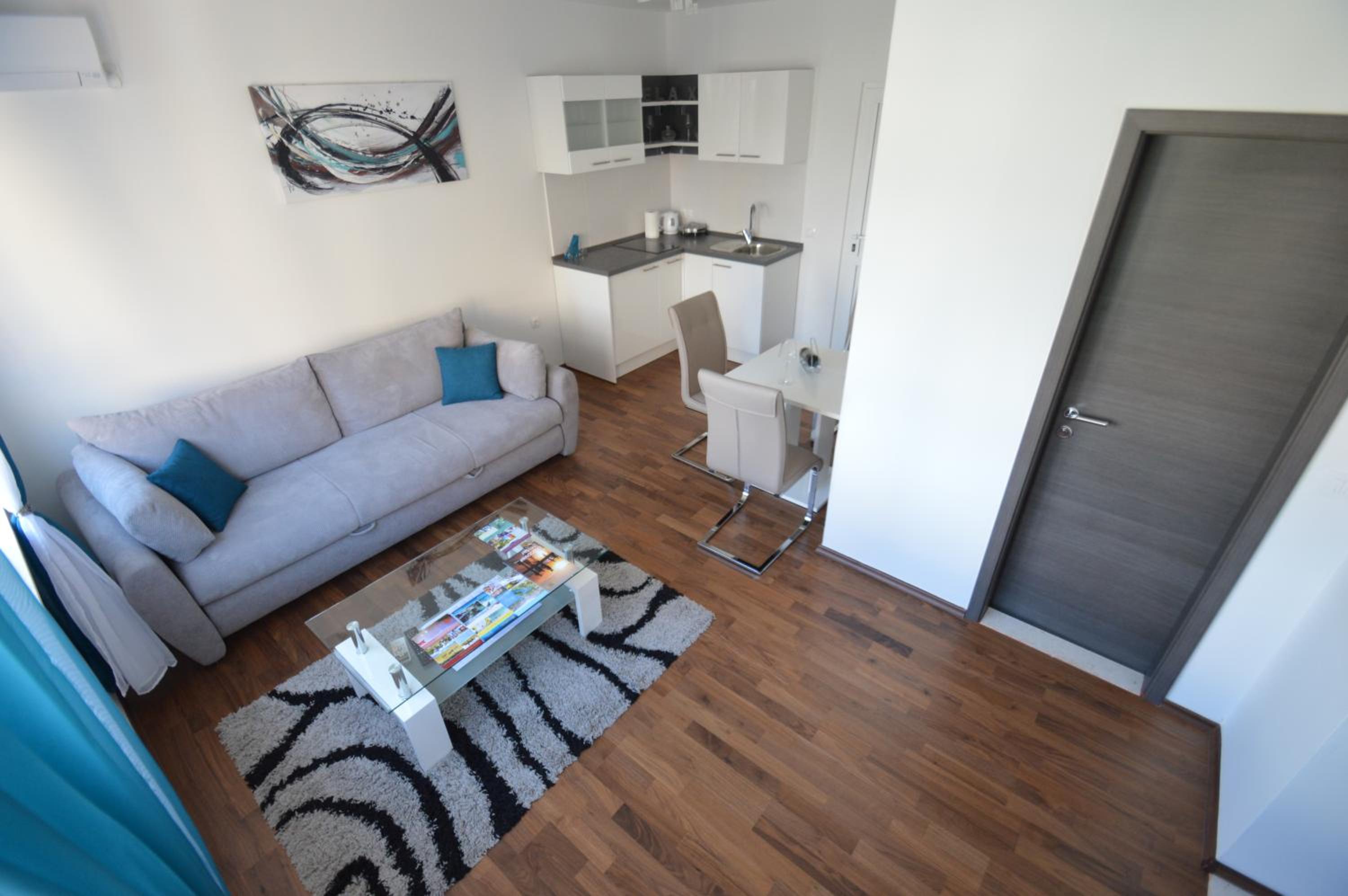 Apartments Silvia view 3