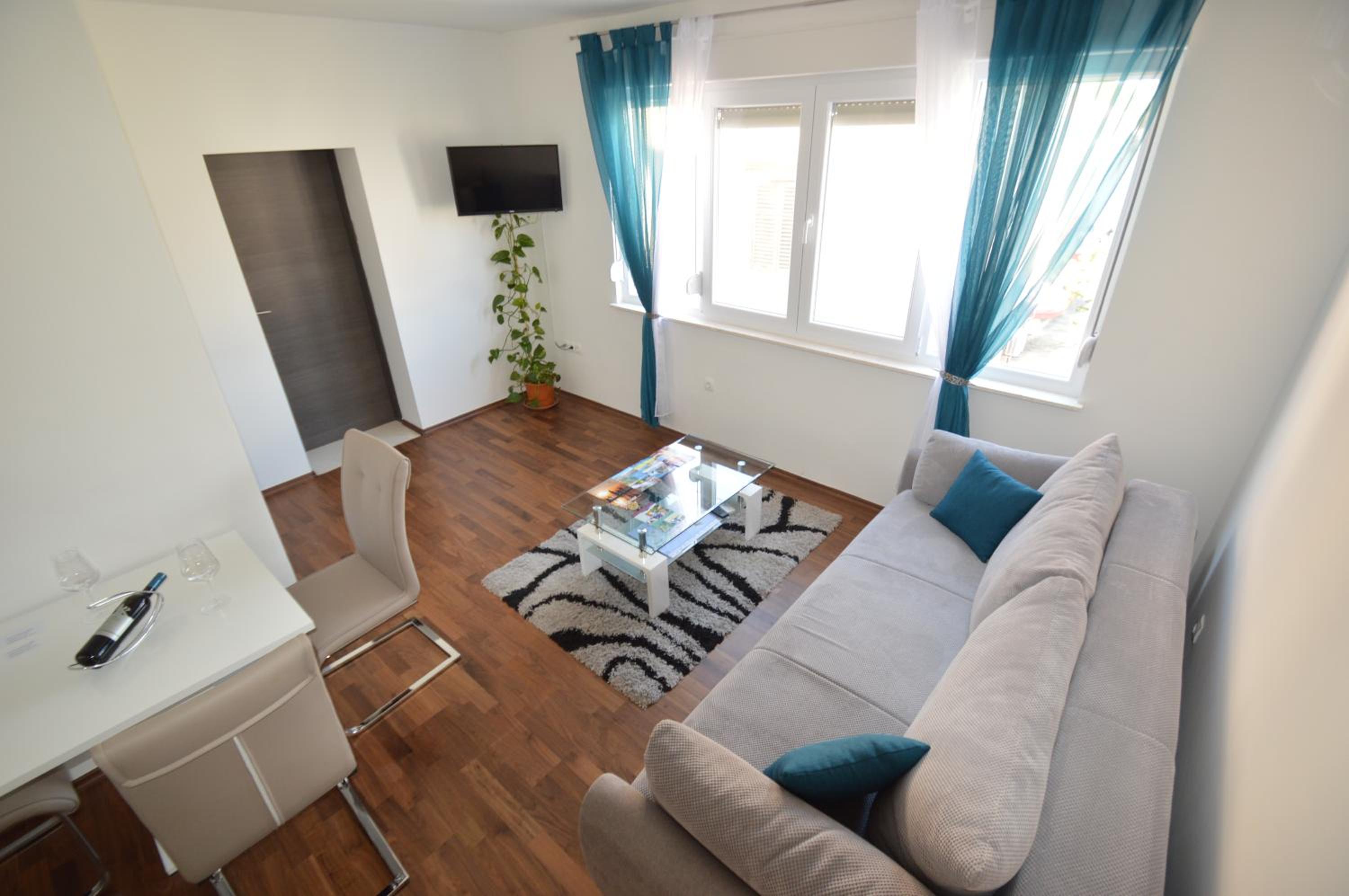 Apartments Silvia view 2