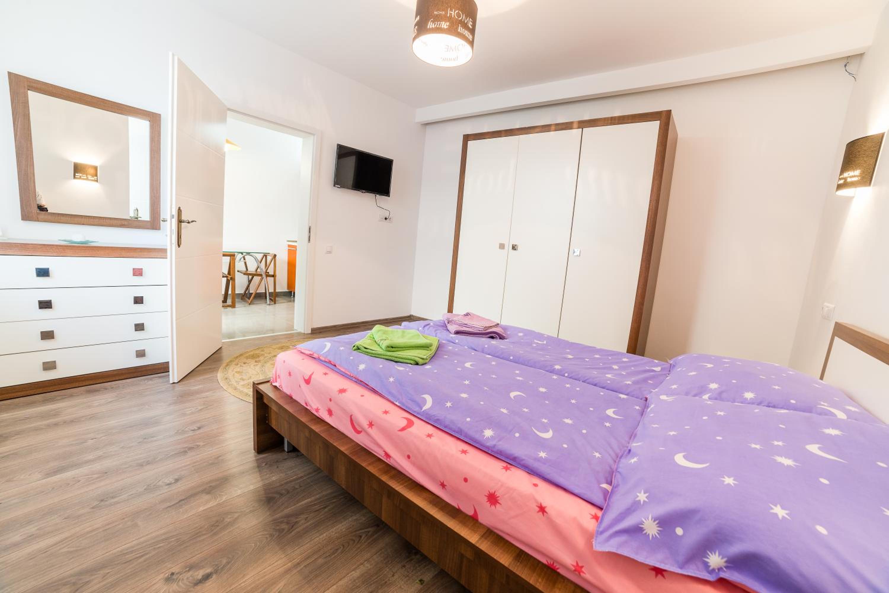 Meda Apartments