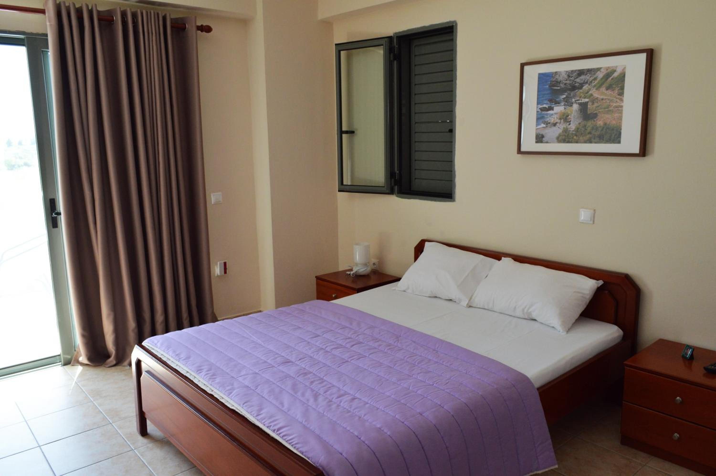 Nefeli Apartments