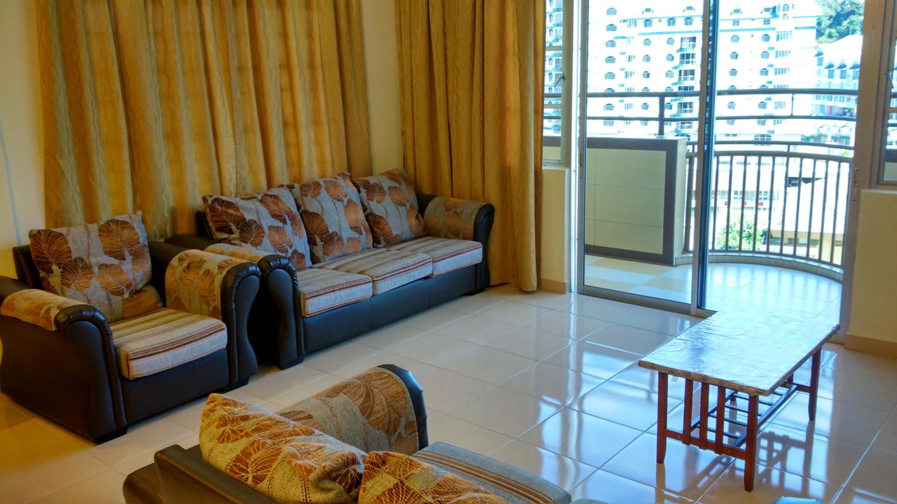 SL Apartment photo 2