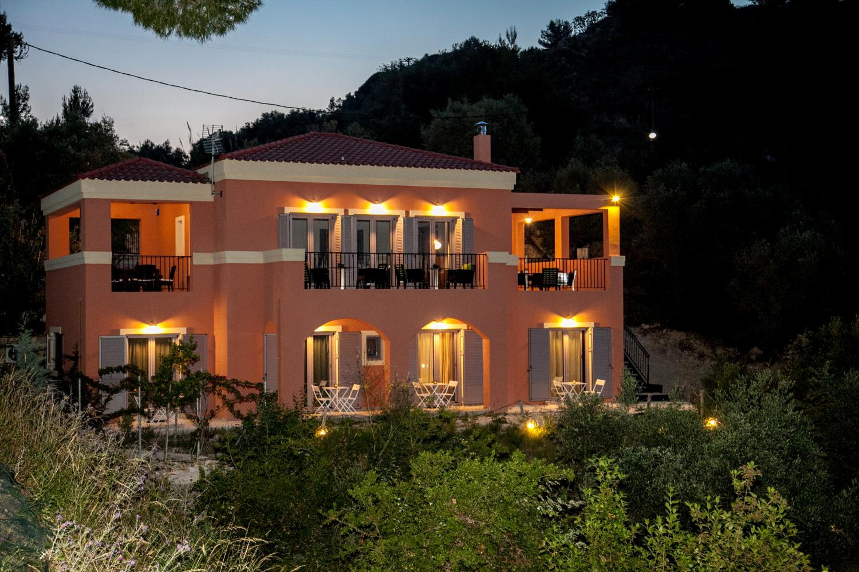 Lepeda's Pearl photo 2