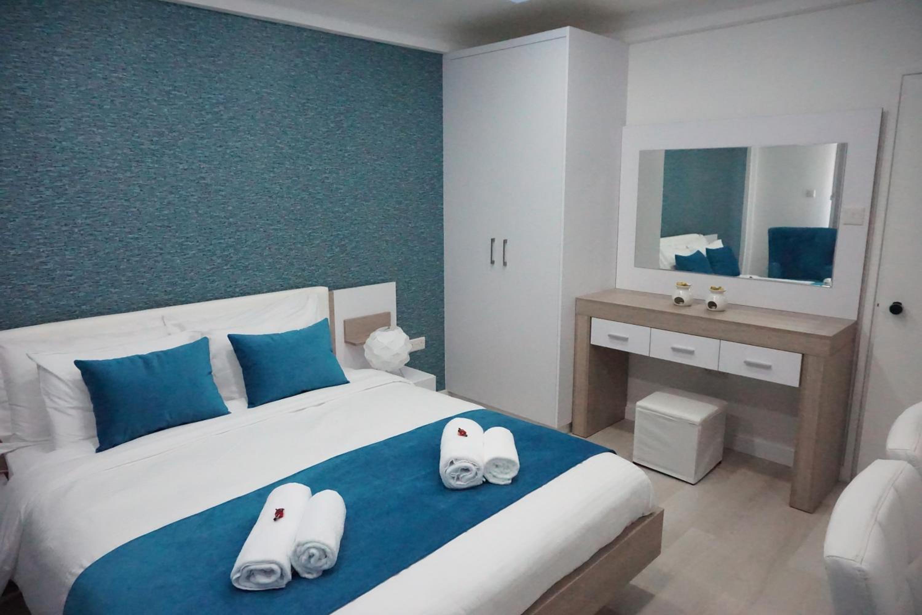 Lazuli Beach Apartment 209